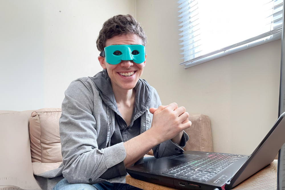Why a Heated Eye Mask (Warm Compress) Is a Must for Dry Eye Relief